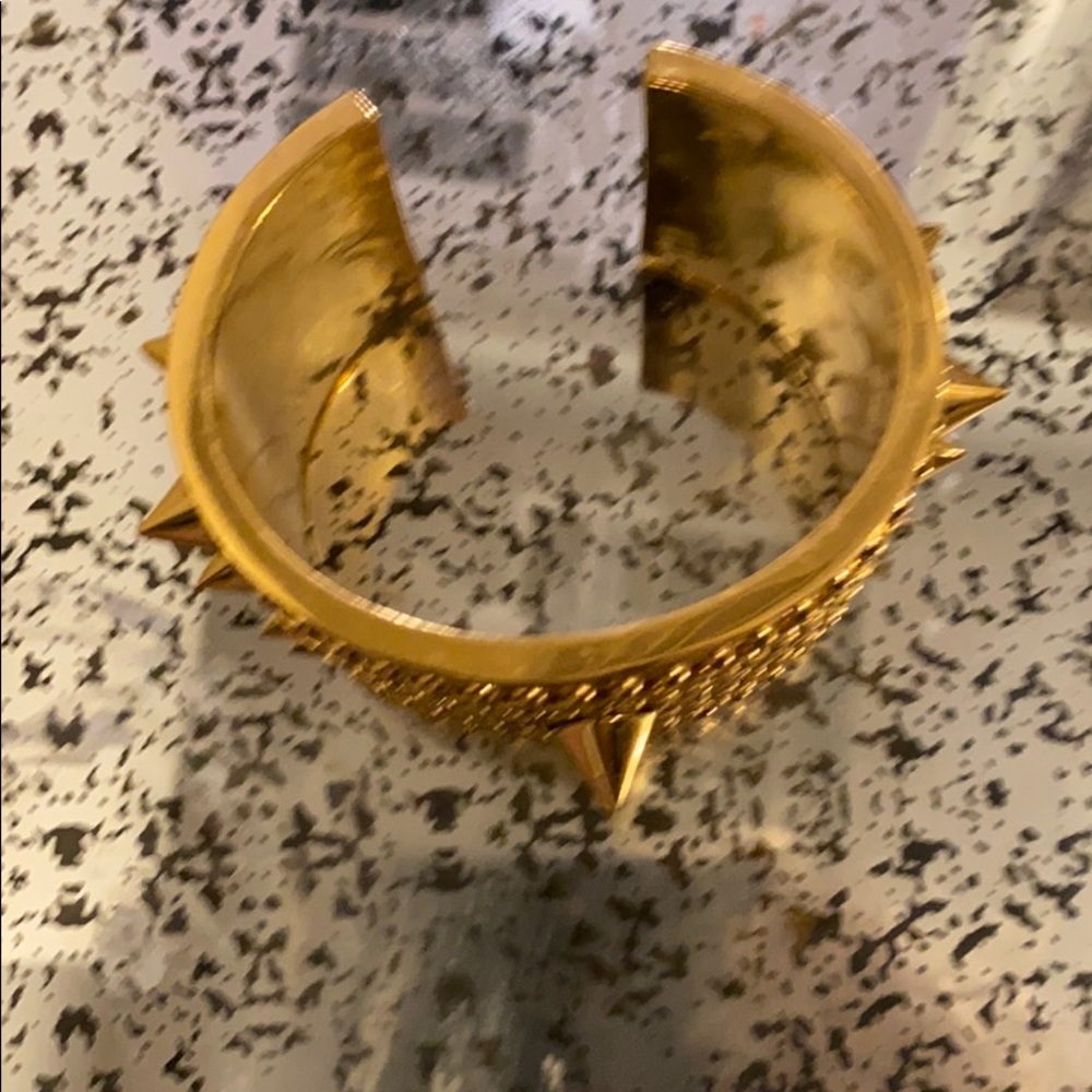 CC Skye Cuff - Picture 2 of 6